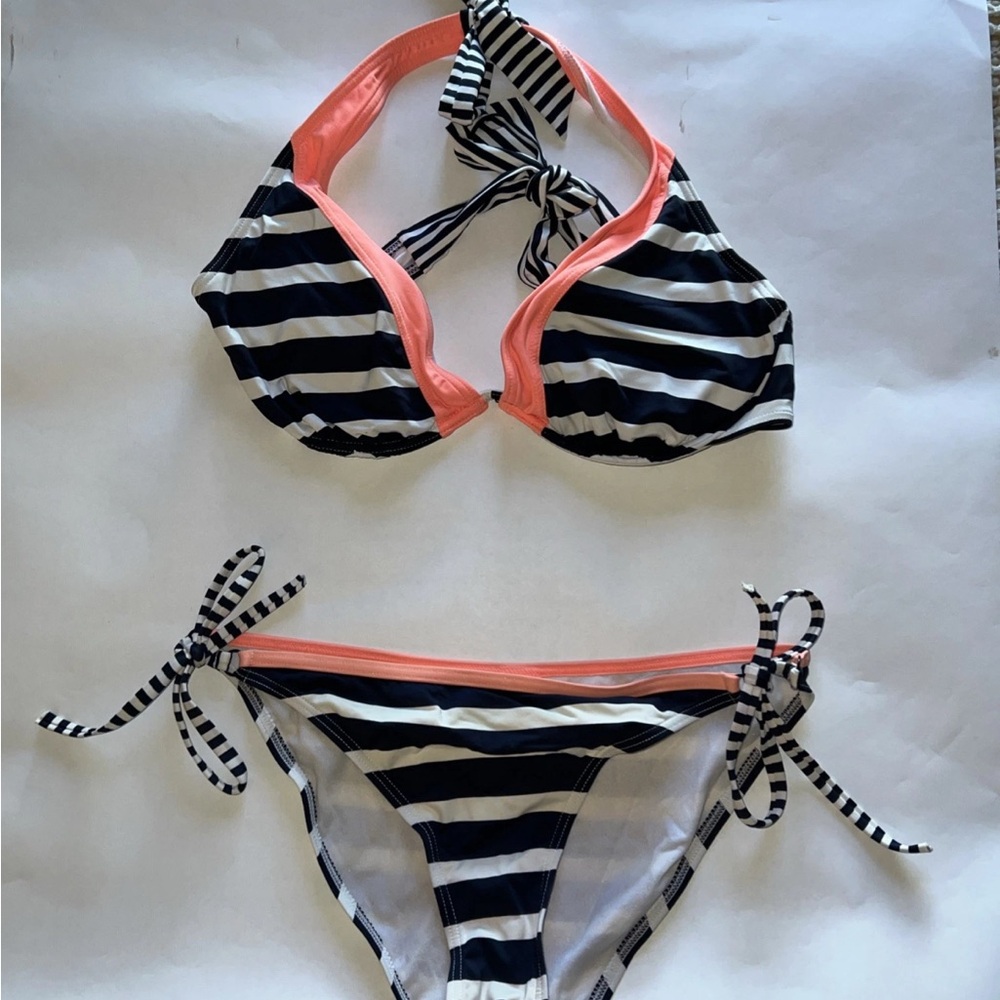 Las Ana for Venus Bikini top D side tie bottoms 6